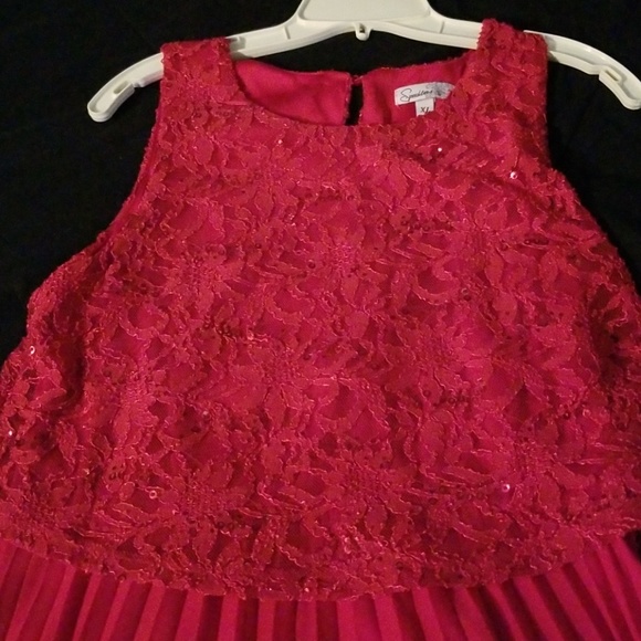 Dress - Picture 2 of 4